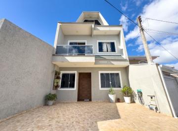 Casa de 3 quartos, Curitiba · sobrado em condomínio tripléx, amplitude e com muita luz natural, ventilação cruzada, vista livre.