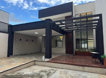 Casa de 3 quartos, Vicente Pires · Sobrado à venda – Rua da Misericórdia - Vicente Pires | Lote 260m² | 3 suítes