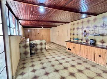 Casa de 4 quartos, Itapira · Elegante Residência à Venda – Bairro São Vicente | Itapira/SP