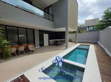 Casa de 5 quartos, Aquiraz · Exclusiva casa mobiliada no Alphaville Fortaleza, com 5 suítes e acabamentos de alto padrão.