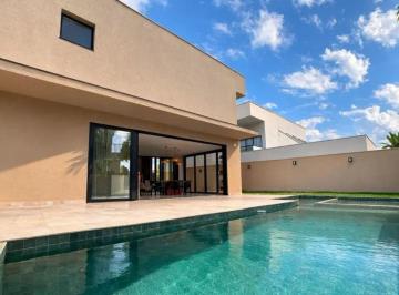 Casa de 4 quartos, Goiânia · Casa com 300 m² e 4 quartos à venda no Residencial Goiânia Golfe Clube