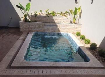 Casa · 218m² · 3 Quartos · 2 Vagas ·
Casa com 3 dormitórios à venda, 218 m² por R$ 1.575.000,00 - Villag