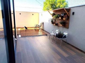Casa · 188m² · 3 Quartos · 4 Vagas · 
                                Casa com 3 dormitórios à venda, 188 m² por R$ 1.200.000,00 - Reside