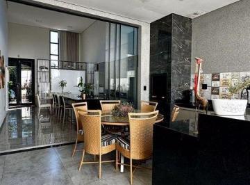 Casa · 180m² · 3 Quartos · 2 Vagas · Casa com 253 m² e 3 quartos à venda em Residencial Maria Júlia