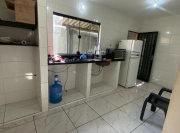 Casa de 2 quartos, Nova Iguaçu · Casa de Vila no Centro de Nova Iguaçu – 2 Quartos, Cômodos Amplos e Localização