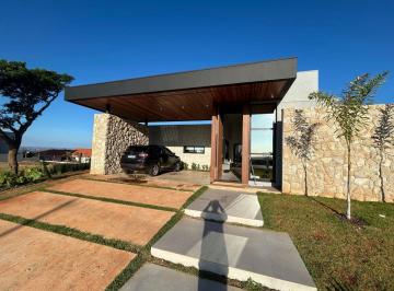 Casa de 3 quartos, Paranapanema · Casa de alto padrão, mobiliada, à venda! Com piscina e suíte! No Riviera de Santa Cristina XIII.