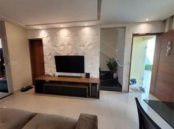 Casa de 2 quartos, São Paulo · Sobrado à apenas 700m do Metrô Tucuruvi! 2 Suítes Modernas + Churrasqueira.
