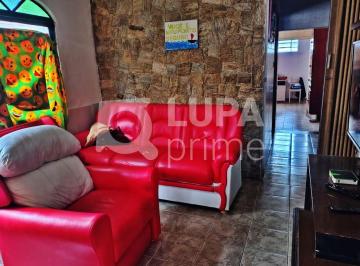 Casa · 178m² · 3 Quartos · 12 Vagas · CASA COM 3 QUARTOS E 12 VAGAS DE GARAGEM À VENDA NO PARQUE EDU CHAVES