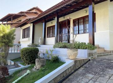 Casa de 3 quartos, Niterói · Casa em Condomínio Fechado com 3 Suítes | 4 Vagas | Lazer Completo