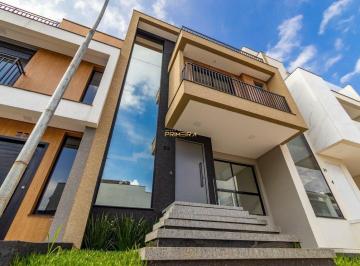Casa · 217m² · 3 Quartos · Casa à venda - em Pinheirinho