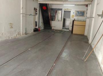 Comercial , São Paulo · Salão comercial com aproximadamente 70 metros de área útil, com mezanino, no metrô Santa Cecília.