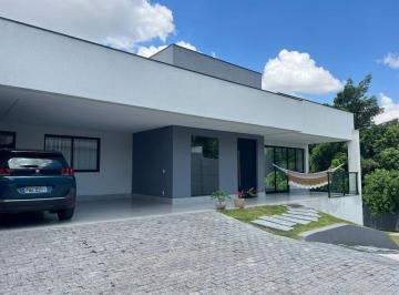 Casa de 4 quartos, Águas Claras · ARNIQUEIRAS CASA NOVA MODERNA CONDOMINIO 4 QURTOS 3 SUITES LOTE 400M ACEITA PERMUTA