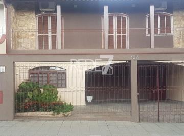 Casa · 206m² · 3 Quartos · 4 Vagas · Encante-se com esta casa à venda no Parque Camboriú, Campinas-SP! Luxo e conforto em 206m², 3 quarto