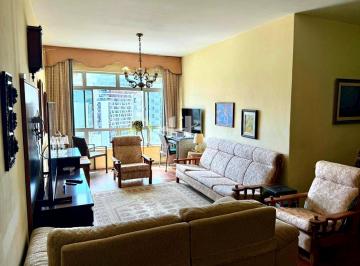 Apartamento · 162m² · 3 Quartos · 1 Vaga · Amplo 3 quartos com suíte e vaga no Centro