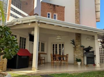 ed89861b-e448-4e85-88d4-3b5f53cd7a7d · Casa para venda em Vila Irmãos Arnoni com 4 quartos, sendo 2 suítes, 383m²