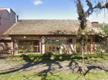 Casa · 300m² · 3 Quartos · 2 Vagas · Casa 3 quartos e 1 suíte no bairro Teresópolis.