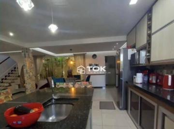 c4d0a4c8ab81b3069c90cbbbe17b0da149a8ad4f · Excelente casa no Bairro Dom Bosco em Condominio Fechado