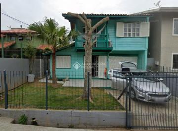 Casa · 200m² · 5 Quartos · 3 Vagas · Casa à venda na Lagoa da Conceição, 5 dorm (3 suítes), 3 vagas, a 100m da Av. Rendeiras em Florianóp