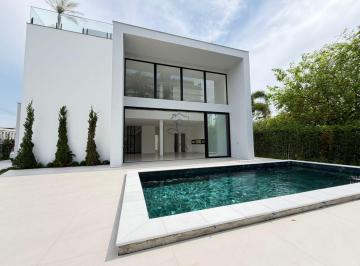 Casa · 900m² · 4 Quartos · 5 Vagas · Casa em Condomínio em Praia Brava de Itajaí, Itajaí/SC