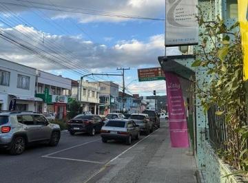 24686327_4.jpg · Casa com sala comercial no Coração de Urubici