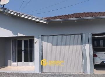 24242215_4.jpg · Casa com 120 m² bem localizada em Ituporanga/ SC