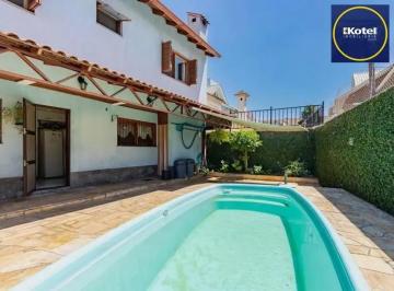 Casa · 245m² · 4 Quartos · 4 Vagas · Casa com 4 dormitórios à venda, 245 m² por R$ 850.000,00 - Sarandi - Porto Alegr