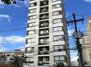 Apartamento · 90m² · 3 Quartos · 2 Vagas · Apartamento de 3 quartos, suíte e 2 vagas de garagem no bairro Menino Deus POA