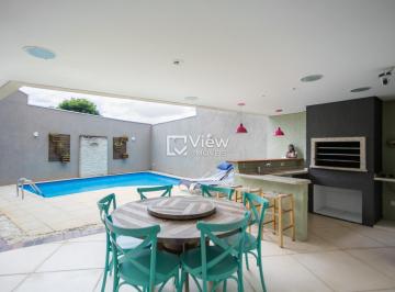 Casa · 320m² · 4 Quartos · 4 Vagas · Casa com jardim e piscina no São Braz!