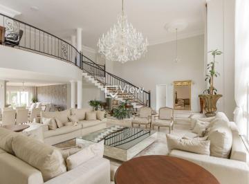 Casa · 642m² · 4 Quartos · 8 Vagas · Residência exclusiva em condomínio — sofisticação