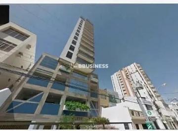 whatsapp-image-2025-10-07-at-11-13-121759848641264.jpeg · Apartamento à venda com 3 quartos, sendo 1 suíte, 135 m² de área útil - Centro, Campos dos Goytacaze