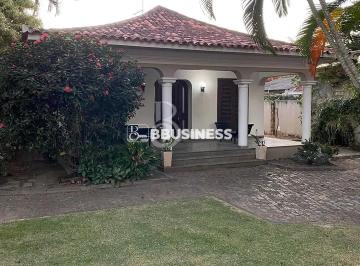 406064dba5c7461f9631bd070fb75bd316588739011761669062089191.jpg · Casa à venda, Parque Turf Club, Campos dos Goytacazes, RJ