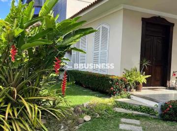 6cd341be-b59c-4068-9c23-8c0d70b1cb2e.jpg · Casa Ampla à Venda na Pelinca Terreno 13x42m, Ideal para Moradia ou Investimento - Campos dos Goyta