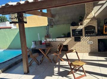 imagem-do-whatsapp-de-2024-06-24-a-s-13-39-27_c07e28f01719263264411.jpg · Casa à venda com 2 quartos, piscina e area gourmet completa - Parque Santo Antônio, Campos dos Goyta