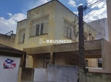 whatsapp-image-2025-03-25-at-19-09-101742940732571.jpeg · Casa de 3 quartos com kitnet ampla (entrada individual) no fundos Oportunidade de Investimento - e