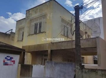 whatsapp-image-2025-03-25-at-19-09-101742940732571.jpeg · Casa de 3 quartos com kitnet ampla (entrada individual) no fundos Oportunidade de Investimento - e