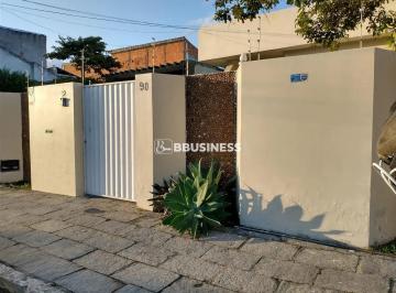 15e9d28a-38b9-441b-a4a4-8df84177c63b1728679286853.jpg · Casa à venda, Centro com 3 quartos, sendo 1 suíte - Campos dos Goytacazes, RJ