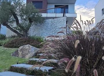 fac1760359217545.jpeg · Casa em condomínio 3 suítes 3 vagas sacada piso aquecido