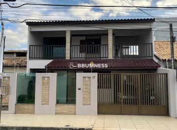 imagem-do-whatsapp-de-2025-05-09-a-s-11-47-49_3d8604bb1746803995496.jpg · Casa Duplex à Venda no Jockey Club Com 3 quartos, sendo 2 suítes, 240m², Nascente - Campos dos Goyt