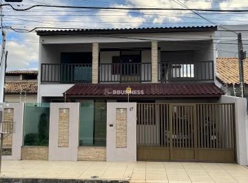 imagem-do-whatsapp-de-2025-05-09-a-s-11-47-49_3d8604bb1746803995496.jpg · Casa Duplex à Venda no Jockey Club Com 3 quartos, sendo 2 suítes, 240m², Nascente - Campos dos Goyt