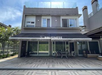 img_68981764441413373.jpg · Casa à venda com 4 suítes - Tristeza, Porto Alegre, RS