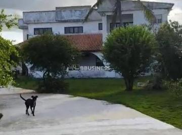julissa1770385384855.jpg · Casa à venda com 8 dormitórios, sendo 3 suítes - Santa Clara, São Francisco de Itabapoana, RJ