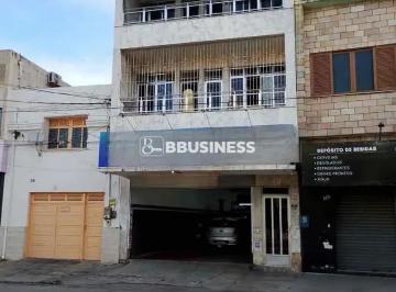 a20da7c2-d2bb-425a-8953-3916afe49312.jpg · Prédio à Venda com 3 quartos (sendo 1 suíte) no Centro de Campos Campos dos Goytacazes /RJ