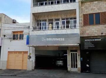 a20da7c2-d2bb-425a-8953-3916afe49312.jpg · Prédio à Venda com 3 quartos (sendo 1 suíte) no Centro de Campos  Campos dos Goytacazes /RJ