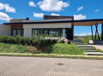 foto-casa-petri1760299774362.jpg · Casa à venda com 3 amplas suítes, Caxias do Sul, RS