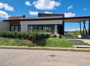 foto-casa-petri1760299774362.jpg · Casa à venda com 3 amplas suítes, Caxias do Sul, RS
