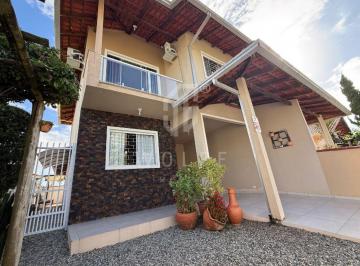 Casa de 3 quartos, Balneário Piçarras · JD1703 - Sobrado mobiliado a 200 metros da praia em Balneário Piçarras/SC