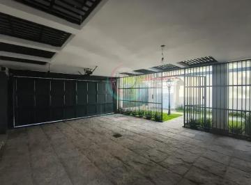 31776437748709.webp · Sobrado à venda no bairro do Jardim Europa, ótima localização e estrutura.São Paulo, SP