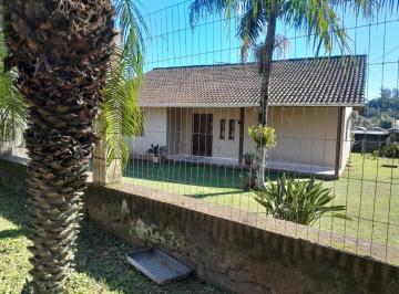 Casa · 204m² · 3 Quartos · Casa plana