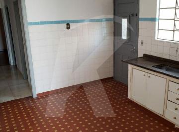 Casa · 60m² · 2 Quartos · Casa com 2 quartos, sala, cozinha, banheiro, área de serviço e terraço.