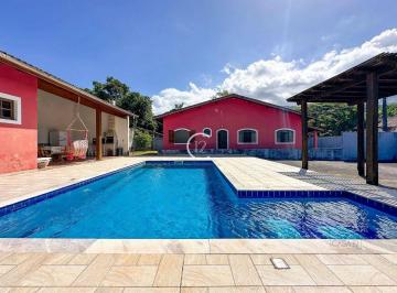 7843ab98de17c2776d58d57420556bf22426d201 · Casa com 4 quartos, piscina e edícula à venda próximo à praia | Porteira Fechada, 123 m² por R$ 1.28